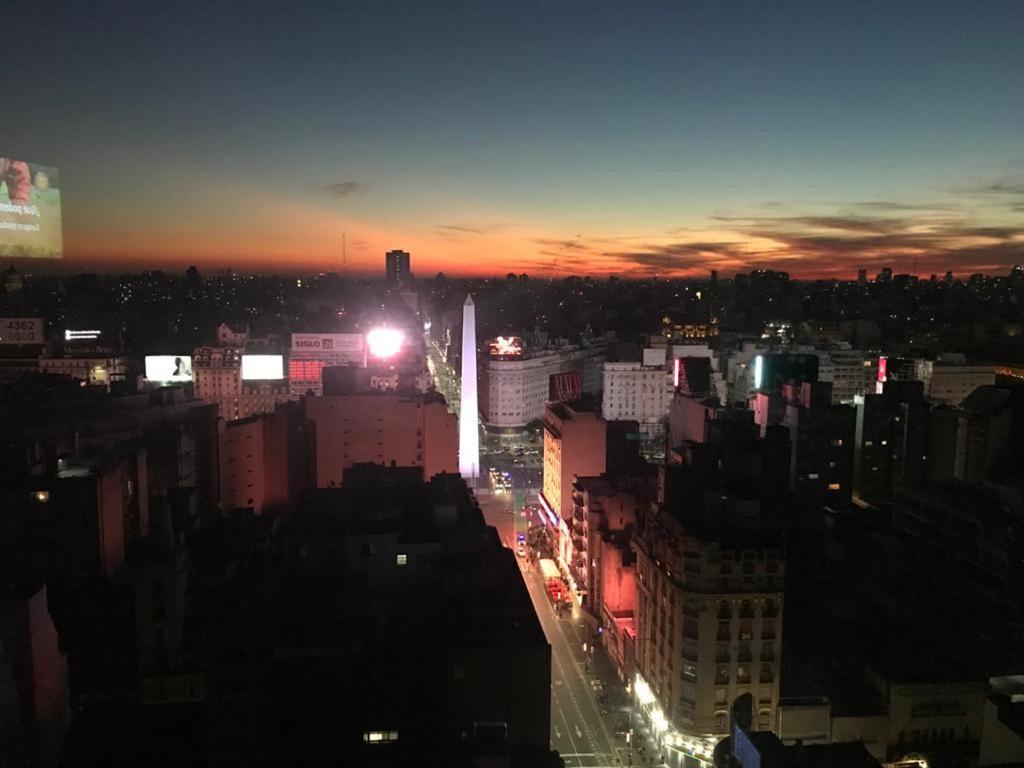 Que mejor vista del Obelisco piso 24 a la calle Corrientes Ciudad Autónoma de Ciudad Autónoma de Buenos Aires Exterior foto